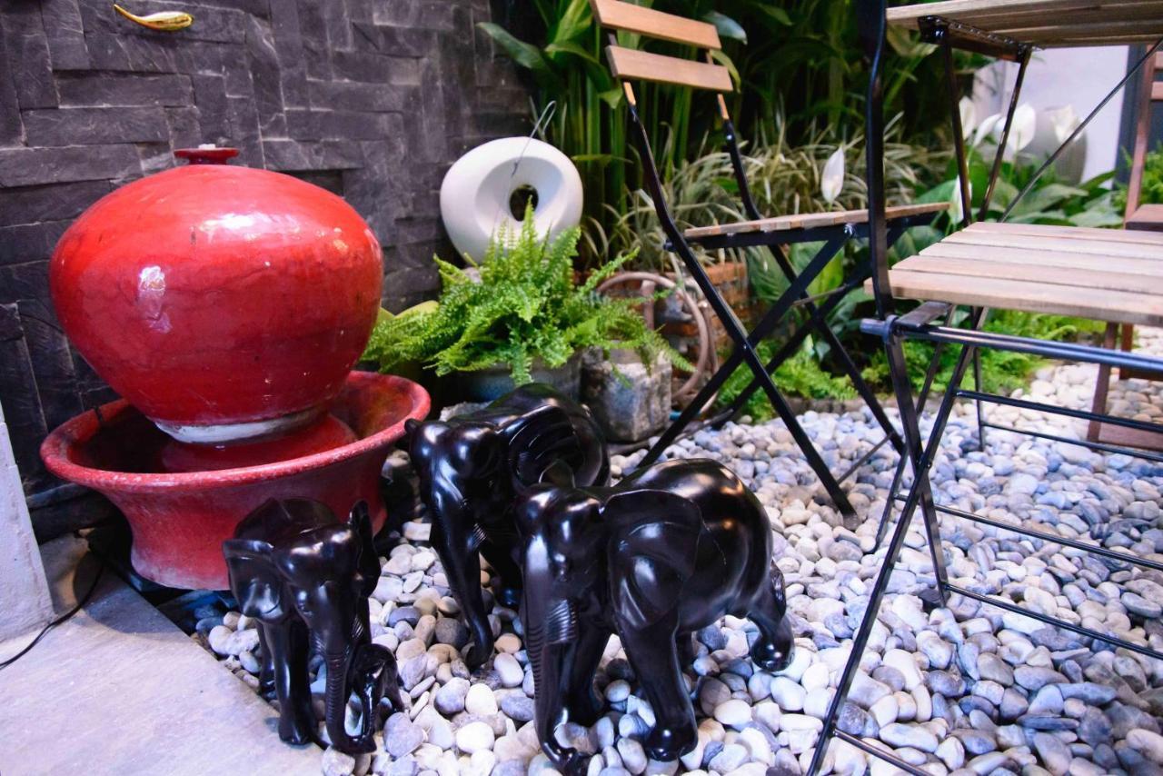 87 Oldtown At River Pier Bangkok Bagian luar foto