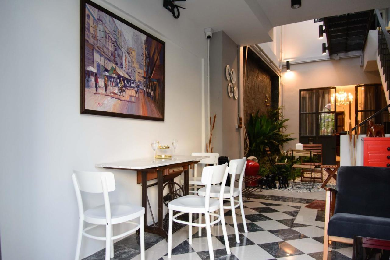 87 Oldtown At River Pier Bangkok Bagian luar foto