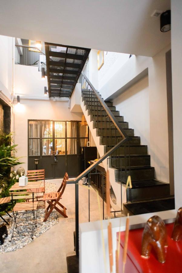 87 Oldtown At River Pier Bangkok Bagian luar foto